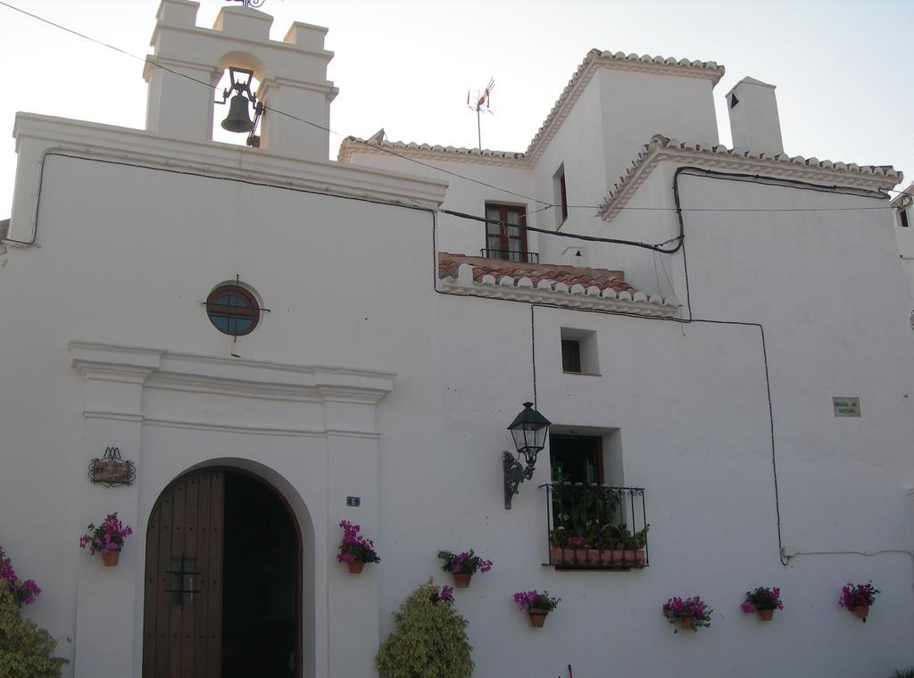 Inn La Casa De La Iglesia *