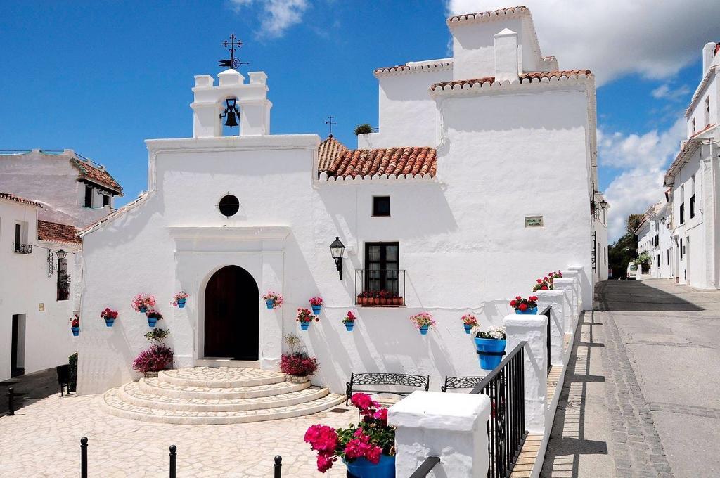 La Casa De La Iglesia Zajazd